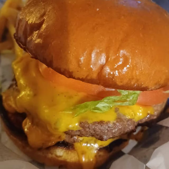 Cheeseburger.